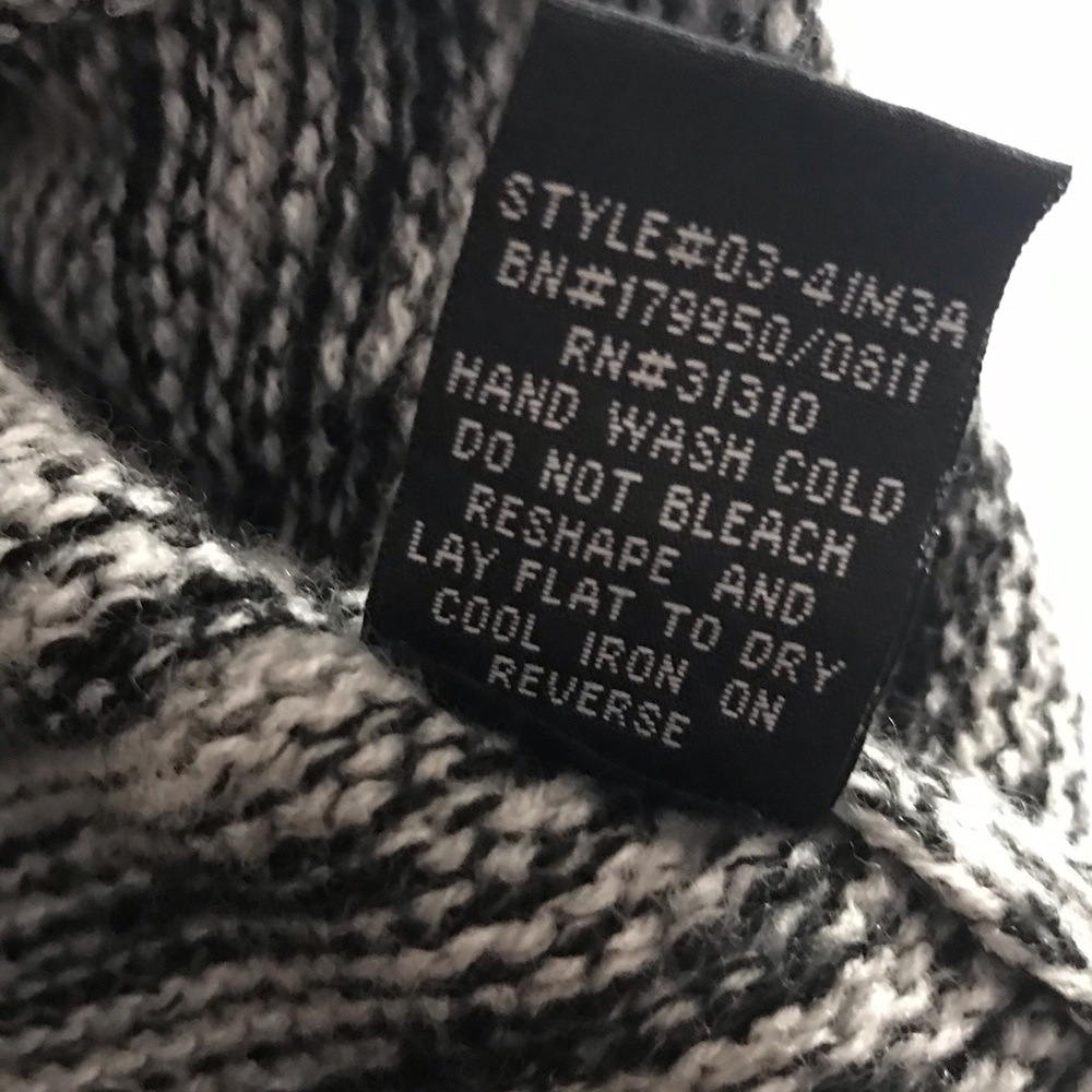 AGB Sweater dress - Picture 7 of 9